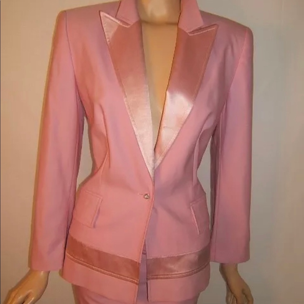 ESCADA Women 38/6/M TUXIDO SILK WOOL 2 Front Buttons Blazer/Skt Suit. Stunning!! - Picture 2 of 13